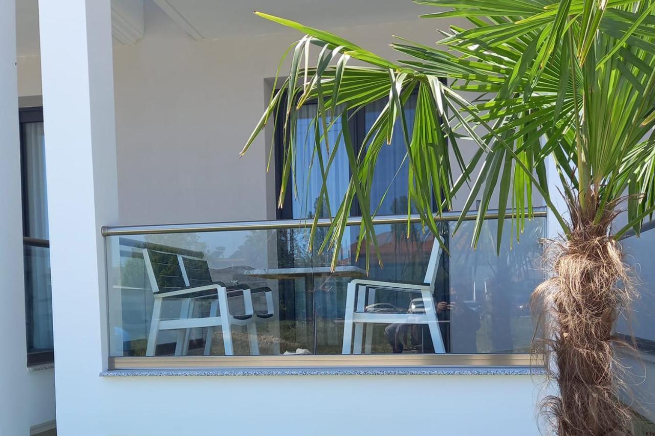 Armonia Luxury Suites Vrasná Extérieur photo