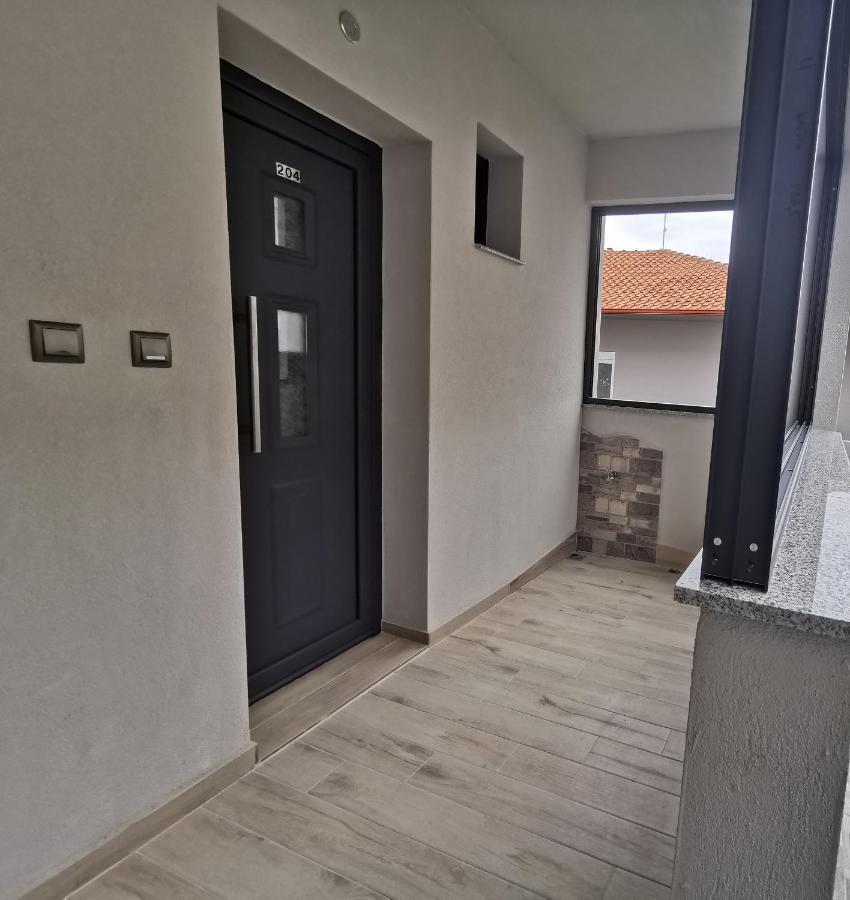 Armonia Luxury Suites Vrasná Extérieur photo